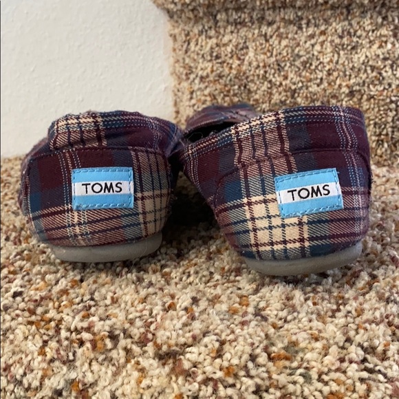 Cozy Plaid Toms - Picture 3 of 4
